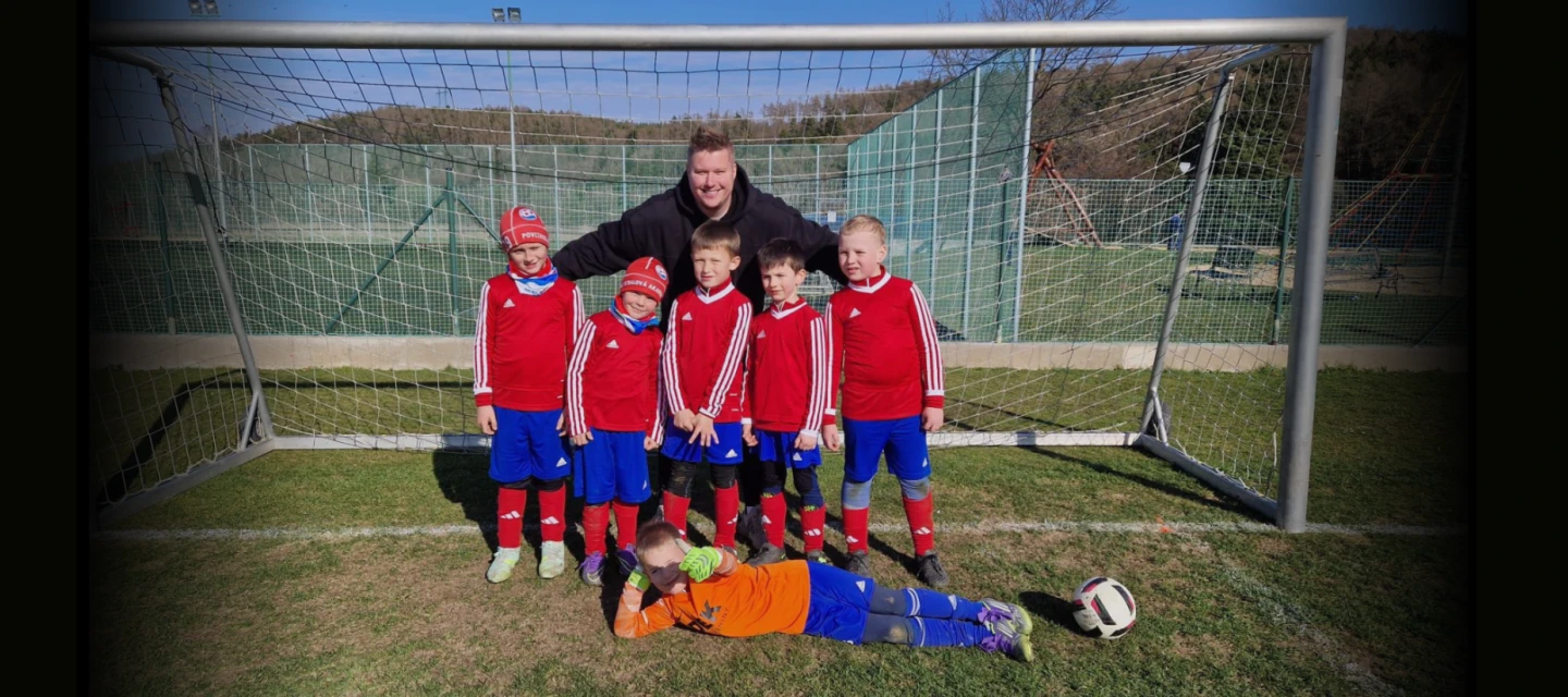 Pestrý Povltavský víkend! Hattricky Vrňáka a Švejdy, ztracená vedení i 26 gólů