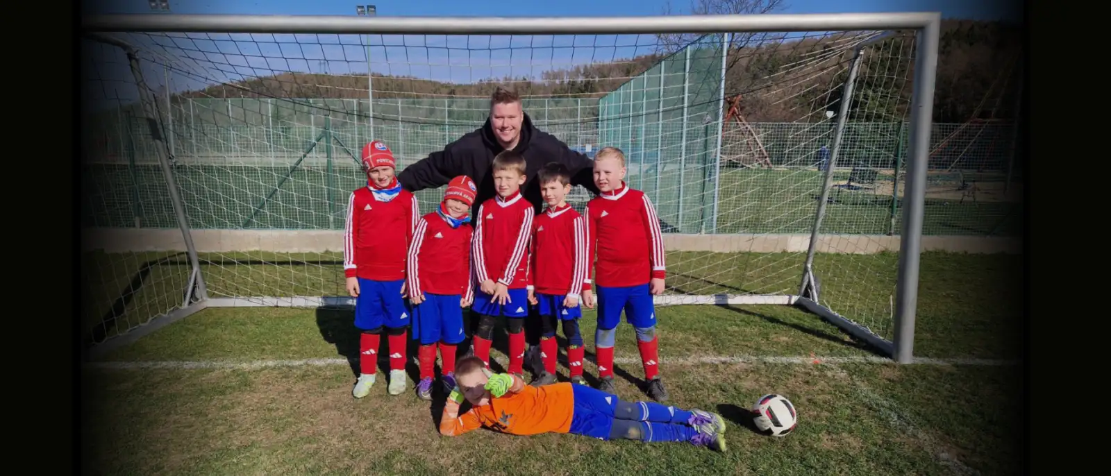 Pestrý Povltavský víkend! Hattricky Vrňáka a Švejdy, ztracená vedení i 26 gólů