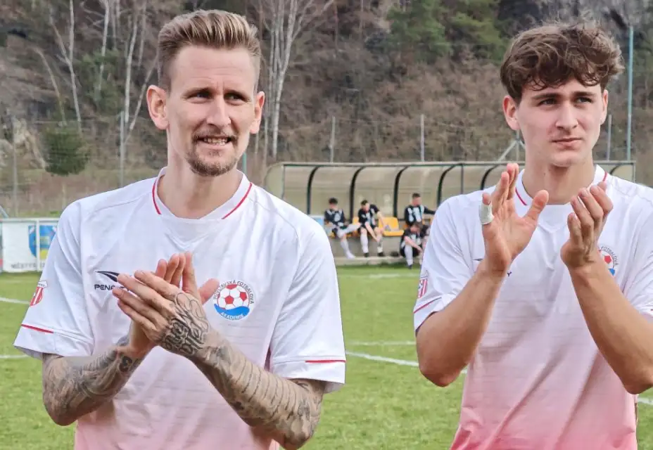 Zápas proti Milevsku rozhodl první poločas, dvougólového Froňka doplnil kapitán Jakobovský