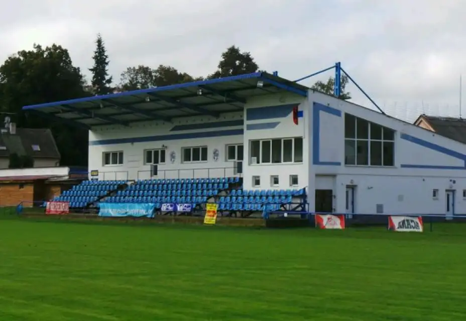 Nevyužité šance a dva inkasované góly, první podzimní prohra přišla v Hořovicích